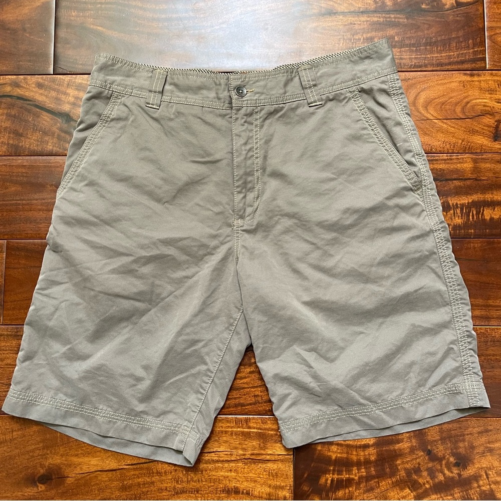 Royal Robbins Brown Shorts Size 34 GUC